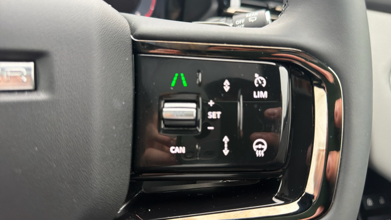 Land Rover Range Rover Velar 3.0 D300 MHEV Dynamic SE 5dr Auto Diesel Estate